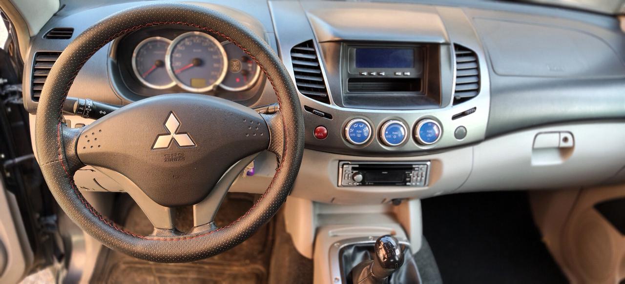 Mitsubishi L200 2.5 DI-D Double Cab Pick up