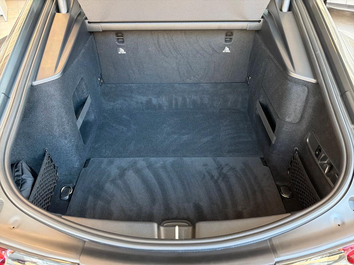 Mercedes-Benz Mercedes-AMG GT 43