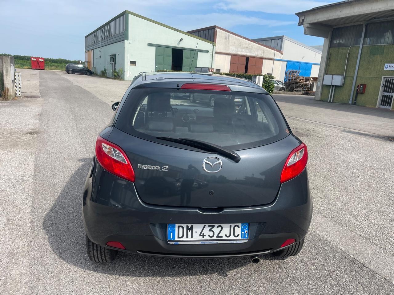 Mazda 2 Neopatentati