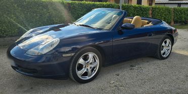 Porsche 996 Carrera 4 Cabrio