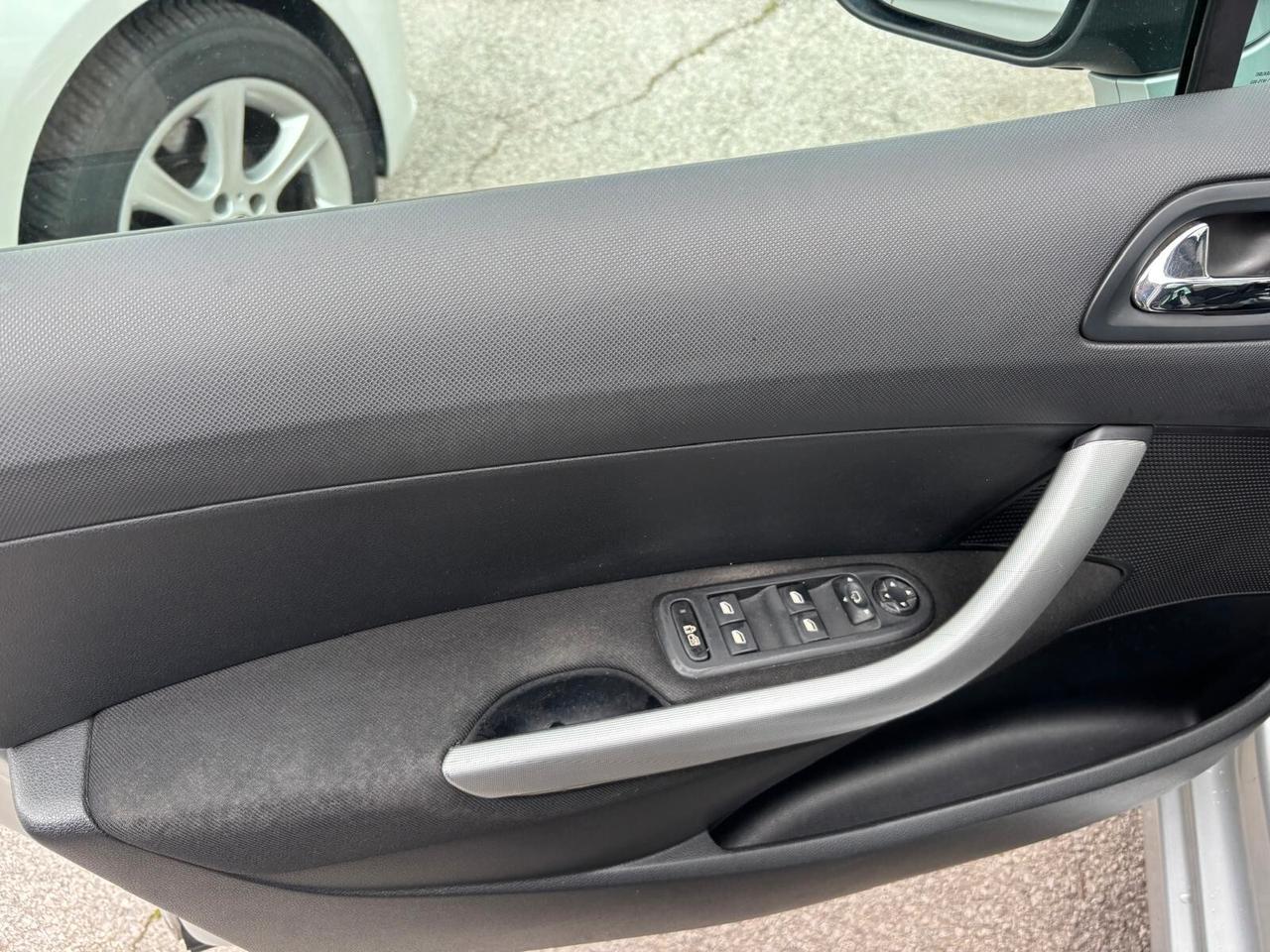 Peugeot 308 1.6 HDi 110CV SW Premium