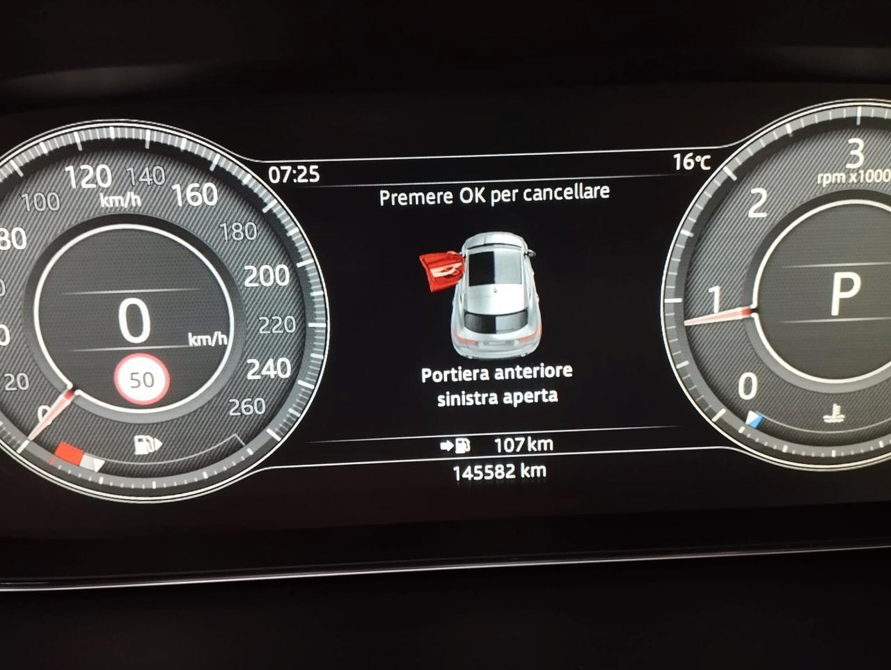 Jaguar E-Pace 2.0D 180 CV AWD aut. R-Dynamic HSE