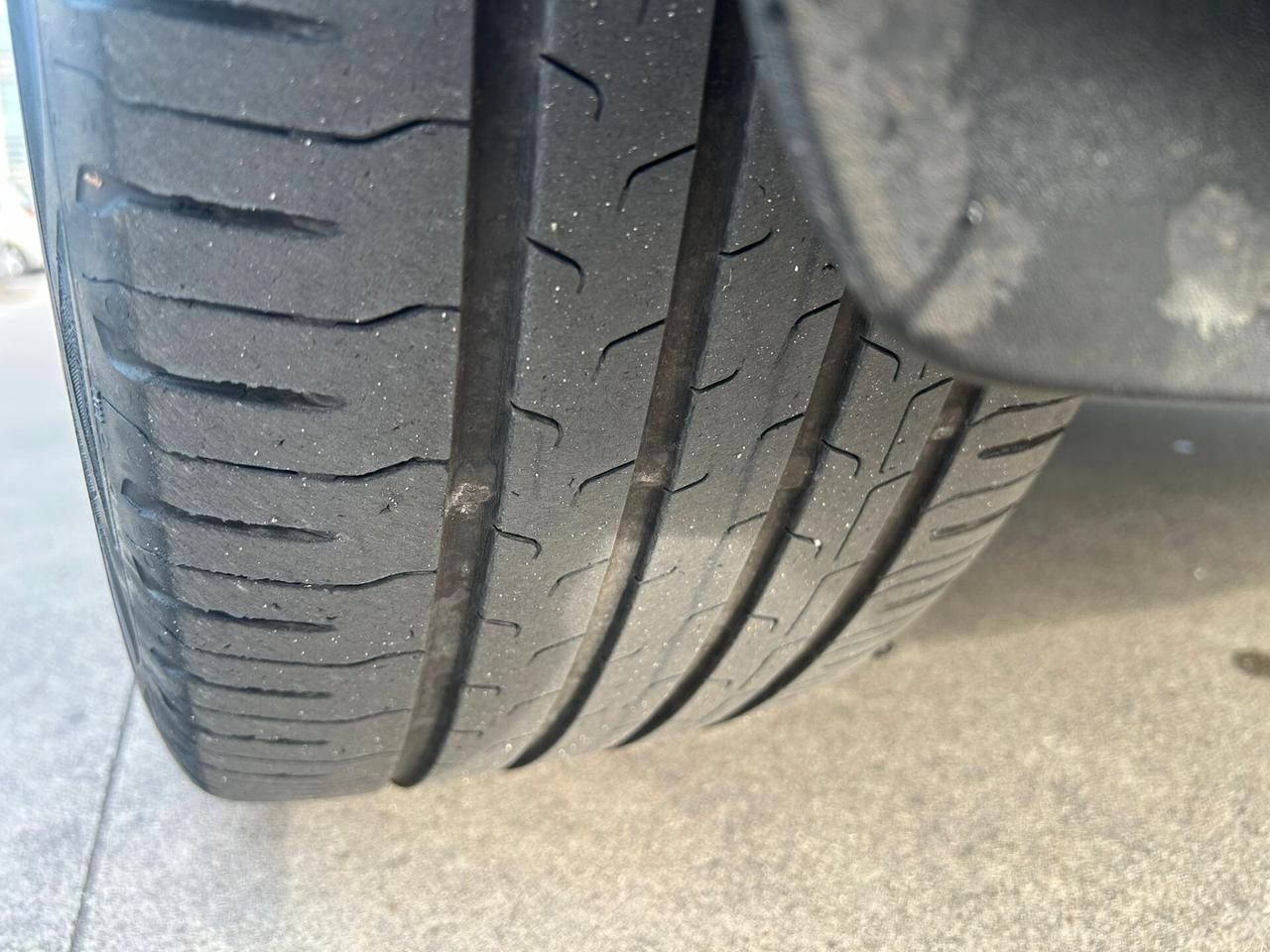 Volvo XC40 single motor - ANCHE PER NEOPATENTATI