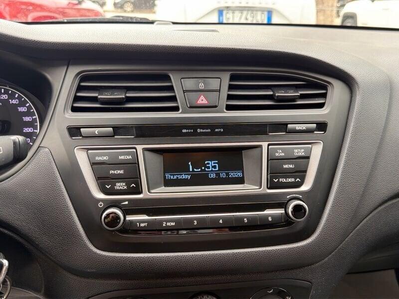 Hyundai i20 i20 5p 1.1 crdi Login 75cv