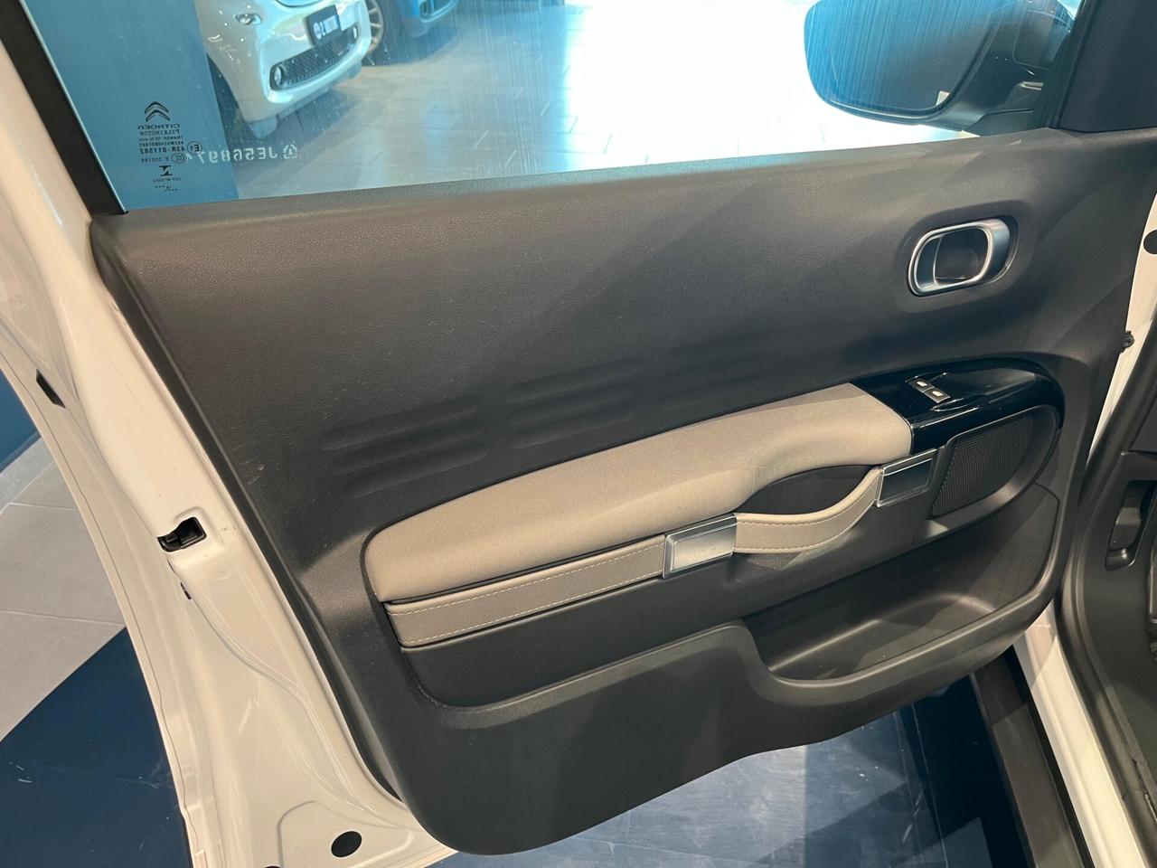 Citroen C4 Cactus BlueHDi 100 S&S Shine