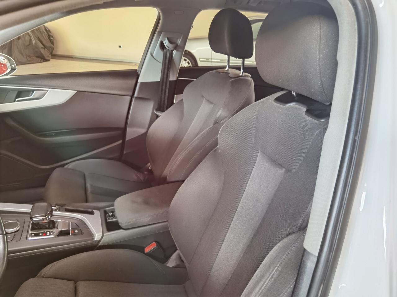 Audi A4 Avant 2.0 TDI 150 CV S tronic SLINE