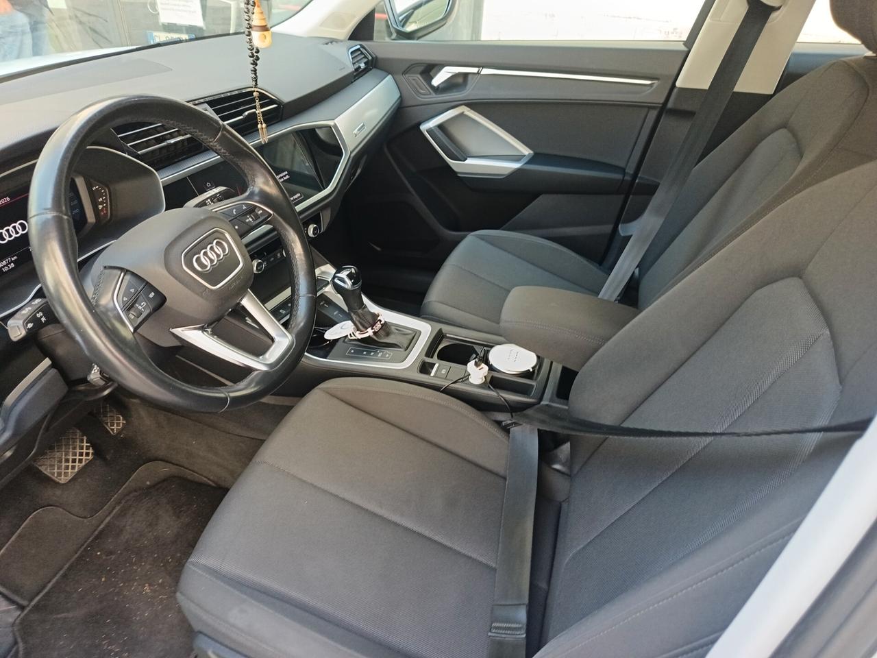 Audi Q3 2.0TDI Advanced S-Tronic Full Opt