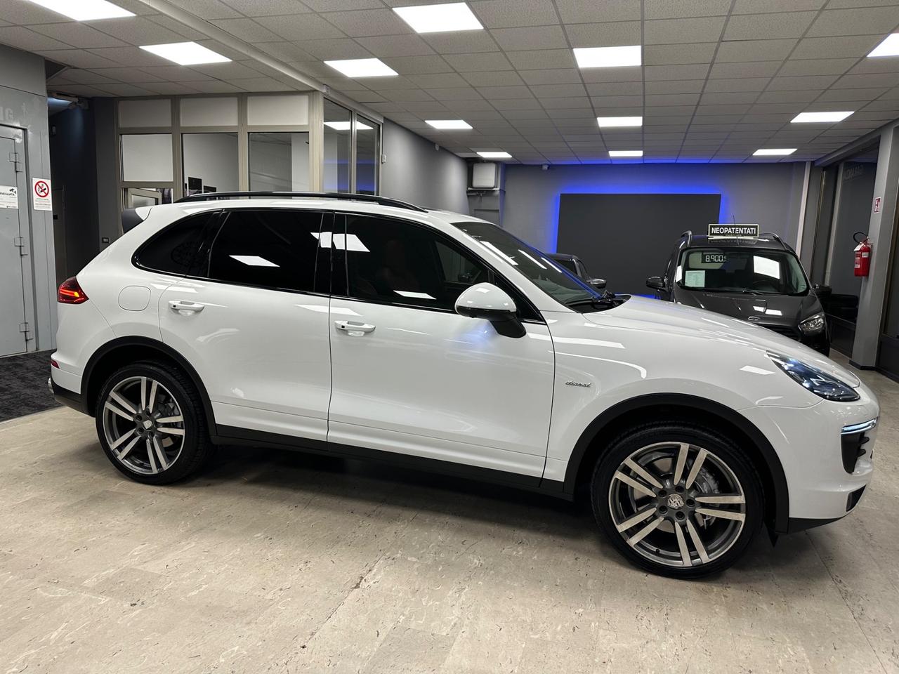 Porsche Cayenne 3.0 Diesel 12/2016 euro 6 239 cv
