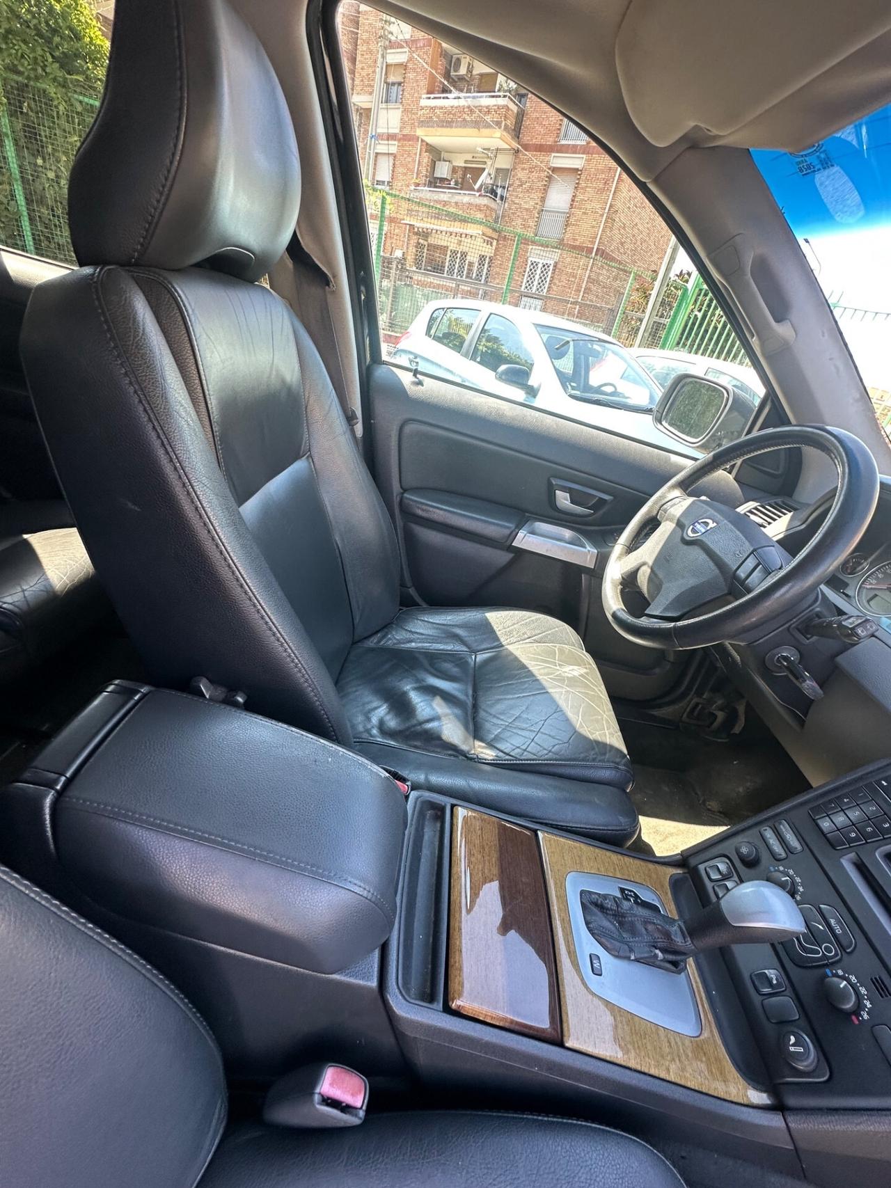 Volvo XC 90 XC90 2.4 D5 aut. AWD Executive