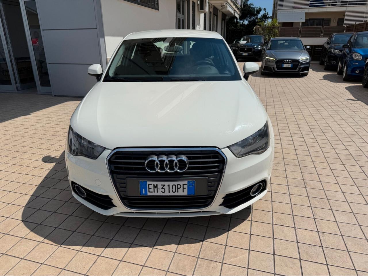 Audi A1 1.6 TDI 105 CV 5 PORTE Ambition Manuale PERFETTA