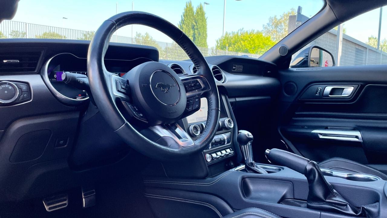 Ford Mustang Fastback 5.0 V8 TiVCT aut. GT italiana