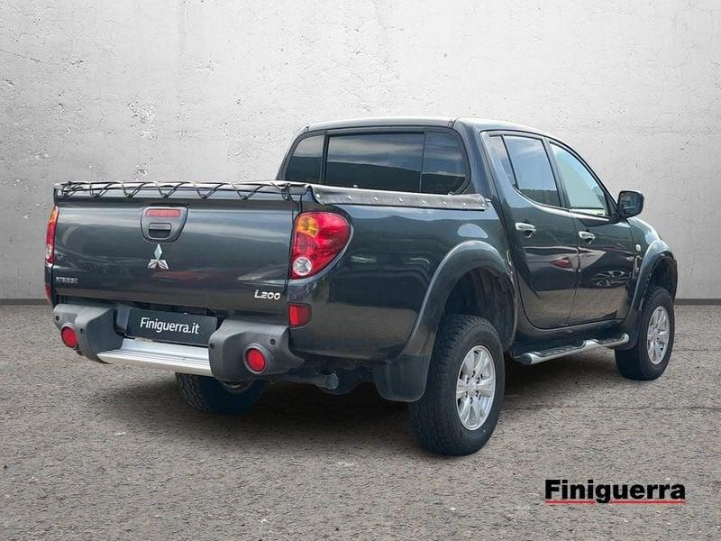 Mitsubishi L200 L200 2.5 DI-D/178CV DC Intense Plus