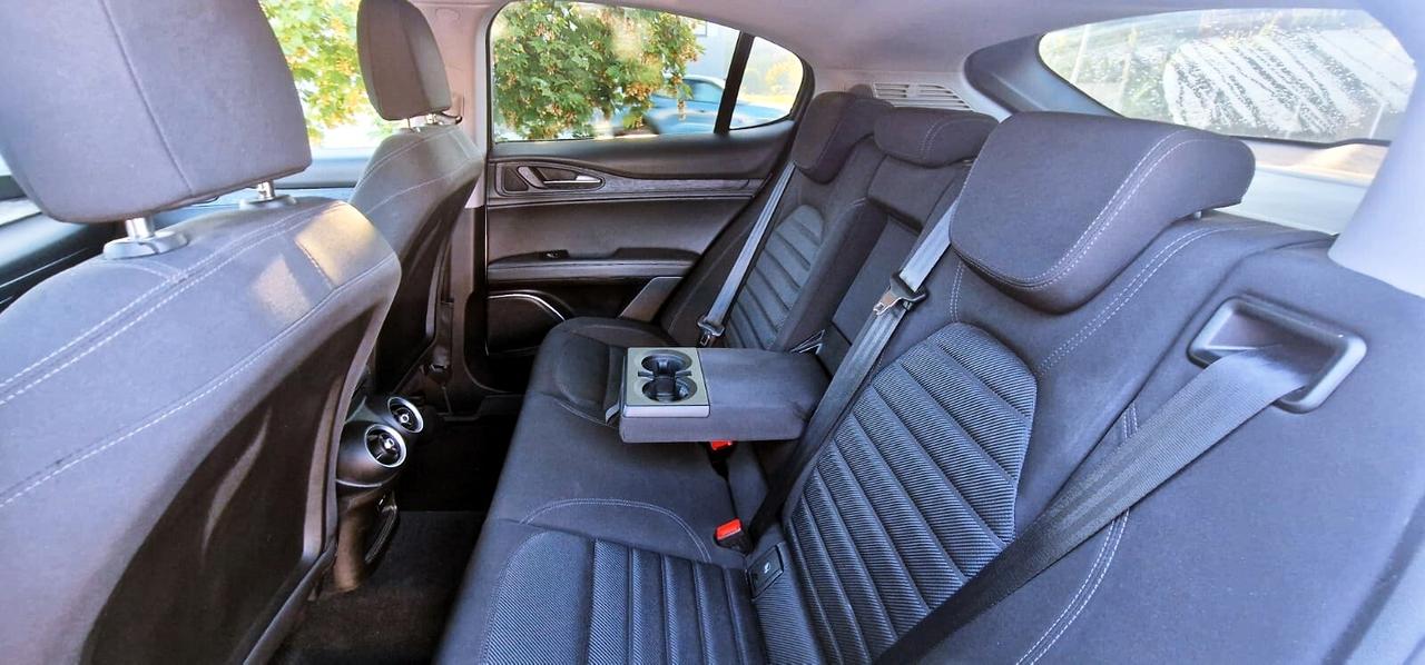 Alfa Romeo Stelvio 2.2 Turbodiesel 190 CV AT8 Q4 Executive