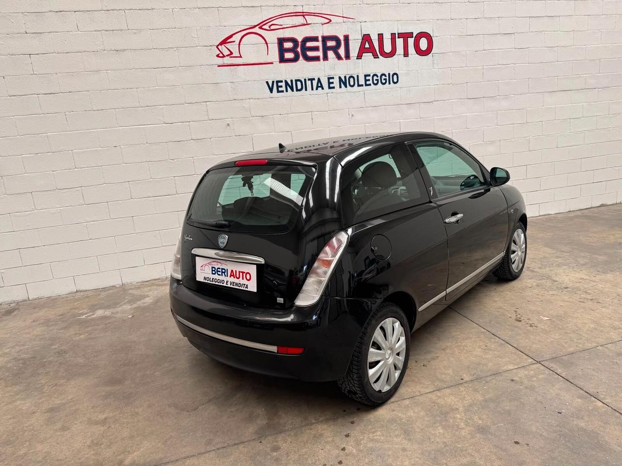 Lancia Ypsilon 1.2 benzina adatta neopatentati