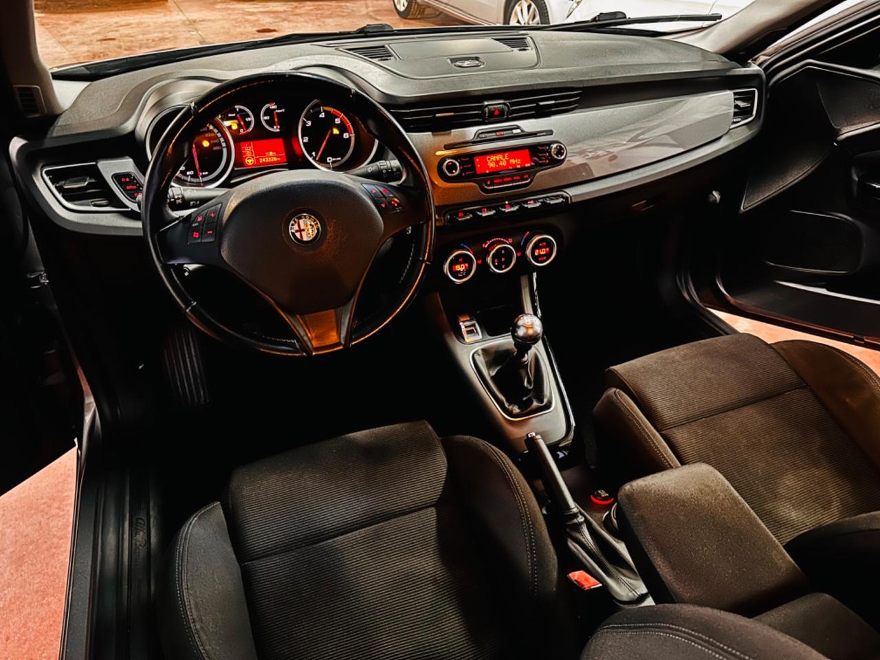 Alfa Romeo Giulietta 1.6 JTDm-2 105 CV Exclusive