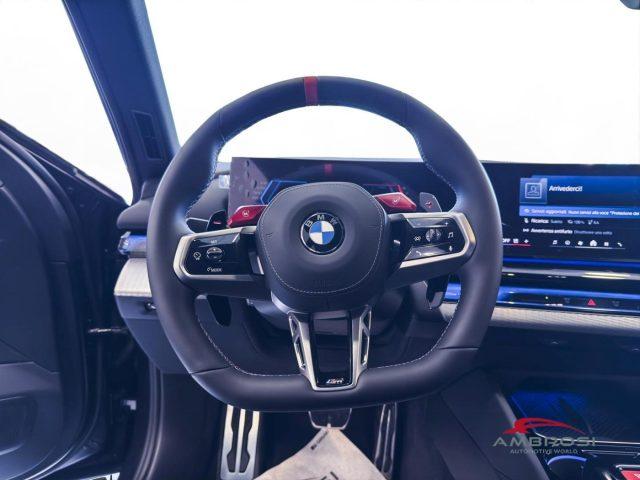 BMW M5 Berlina Comfort Package