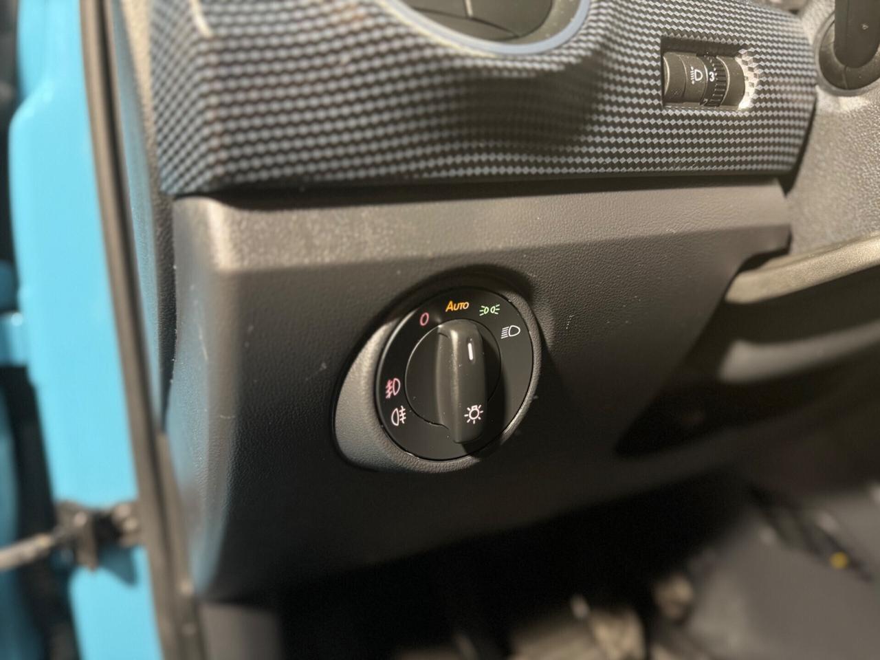 Volkswagen Up! 1.0 5 PORTE NEOPATENTATI