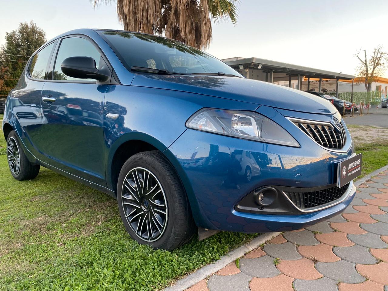 LANCIA - Ypsilon - 1.0 FireFly 5p.S&S Hyb. - NEOPATENTATI - FINANZIABILE - PERMUTE