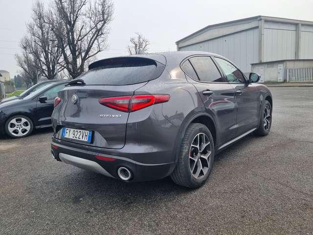 Alfa Romeo Stelvio Stelvio 2.2 t Lusso Q4 210cv auto