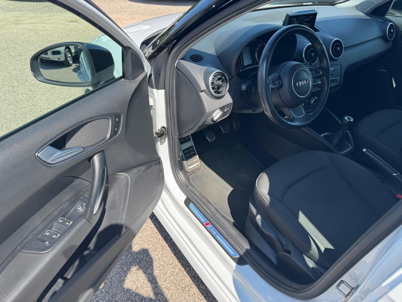 Audi A1 SPB 1.4 TDI S-LINE BI-COLOR NEOPATENTATI