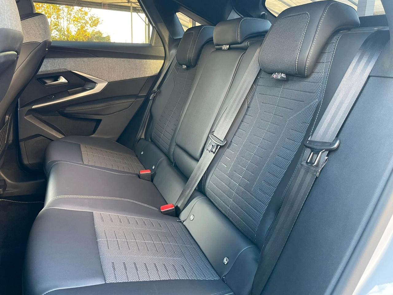 Peugeot 3008 Hybrid 145 e-DCS6 GT