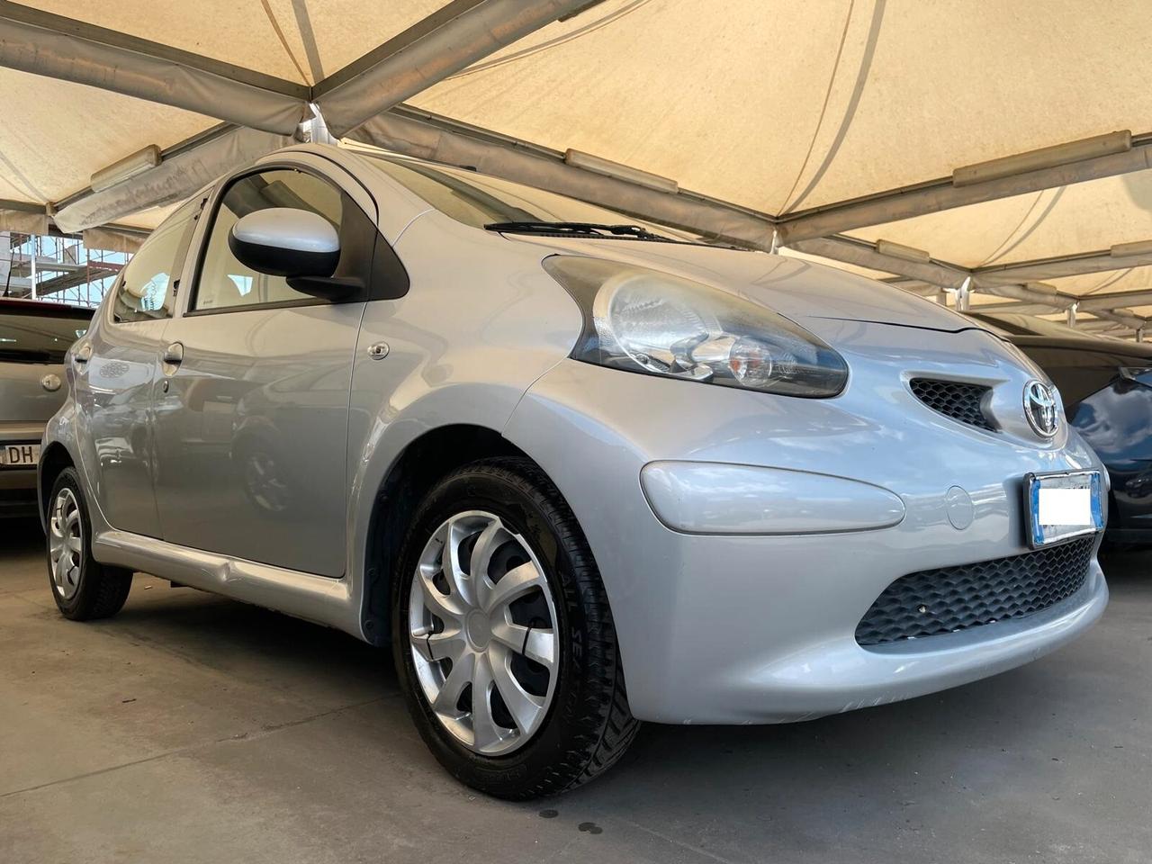 TOYOTA AYGO AUTOMATICA