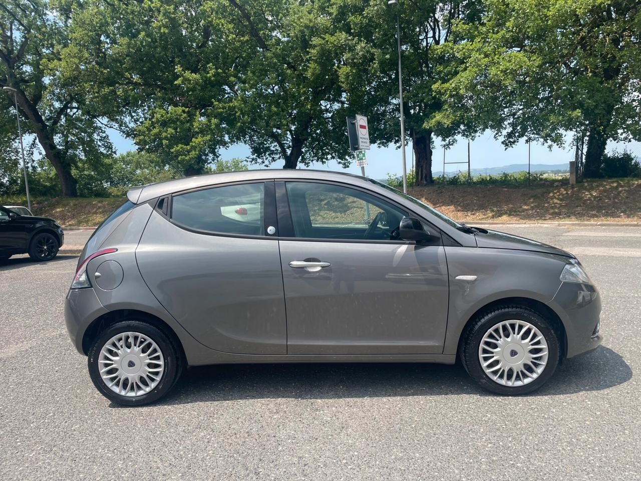 Lancia Ypsilon 1.2 69 CV 5 porte GPL Ecochic Gold - OK NEOPATENTATI