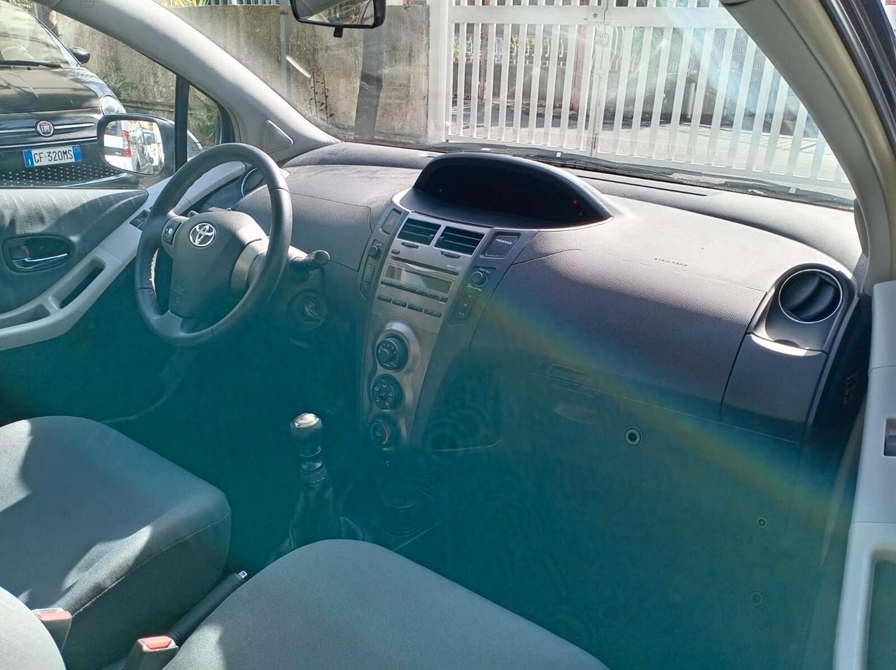 Toyota Yaris 1.3 3 porte