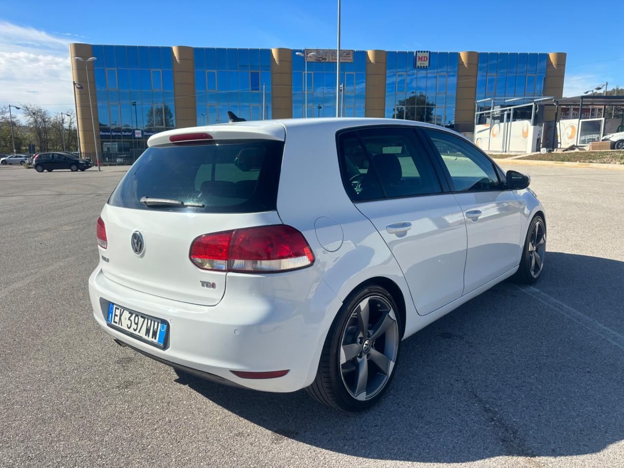 Volkswagen Golf 1.6 TDI DPF 5p. Highline