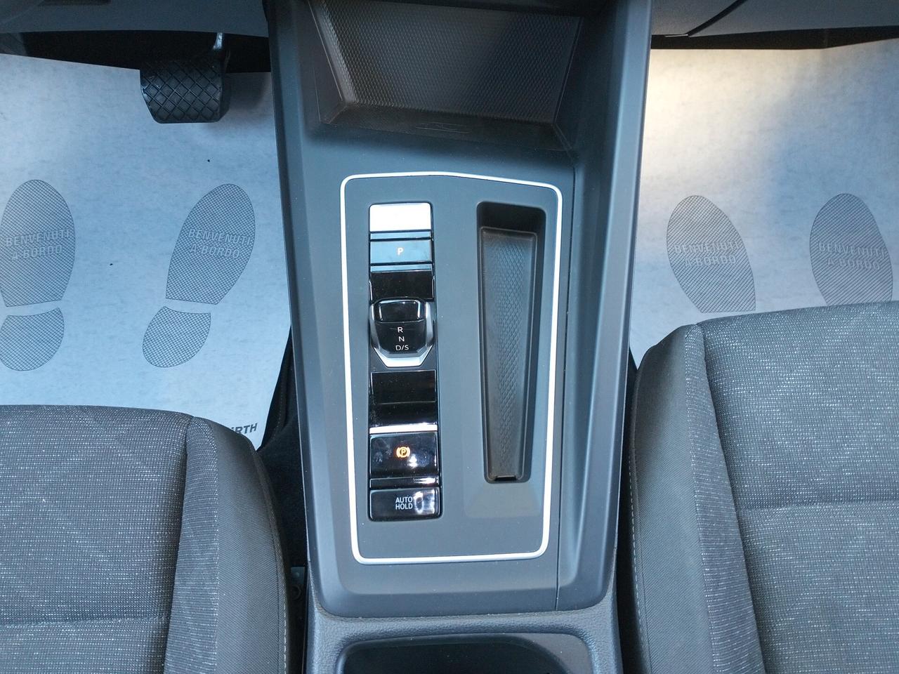 Volkswagen Golf 1.0 eTSI EVO DSG Life * IVA ESPOSTA *