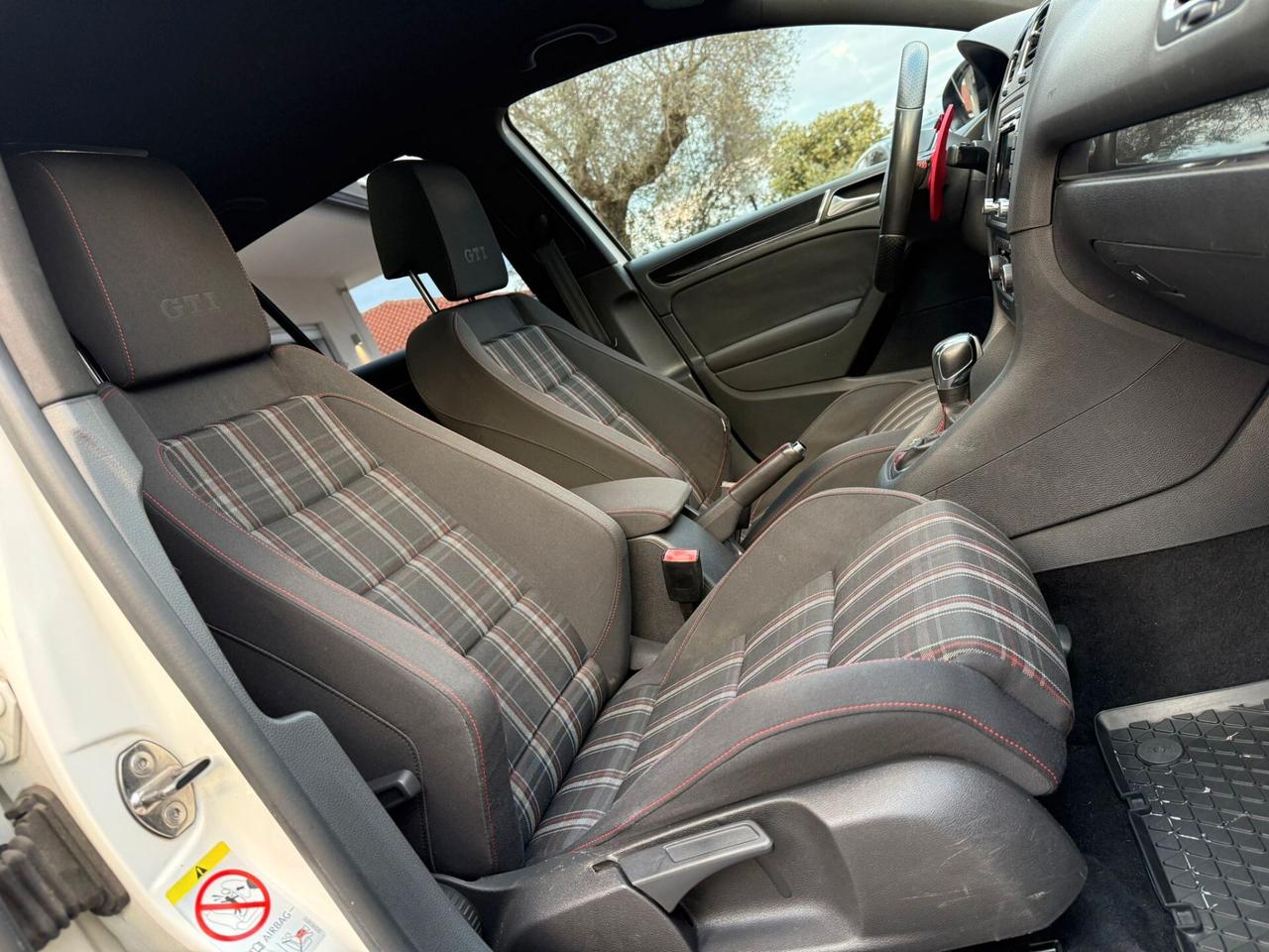 Volkswagen Golf 6 GTI DSG 2.0 TSI 211Cv