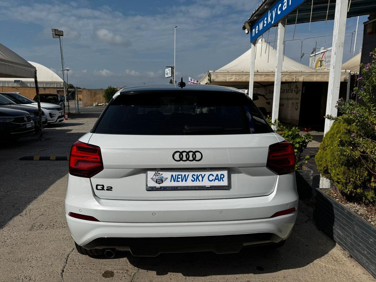 Audi Q2 30 TDI S tronic Identity Black