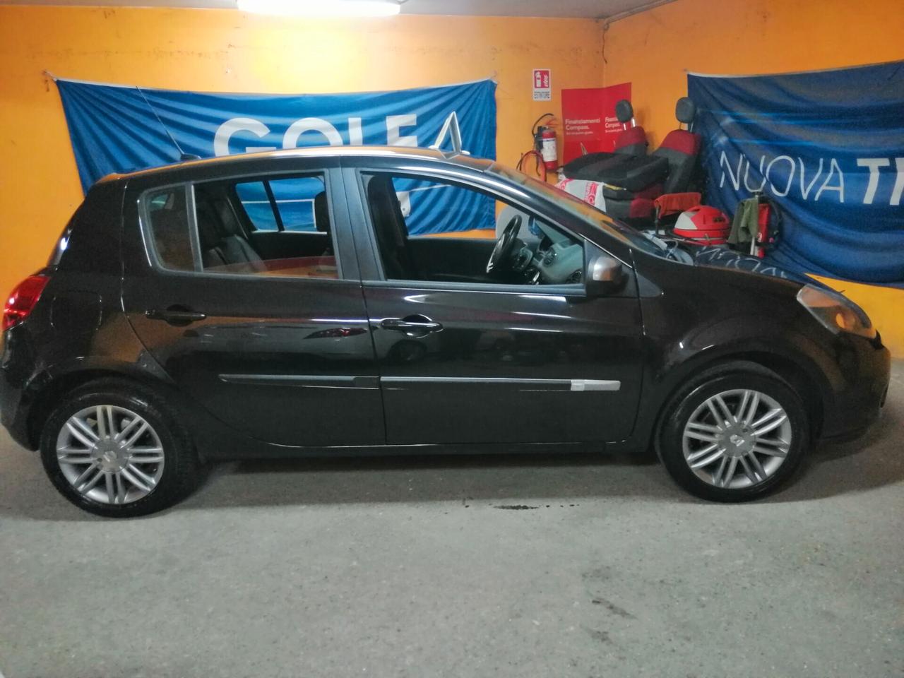 Renault Clio 1.2 16V 5 porte Dynamique