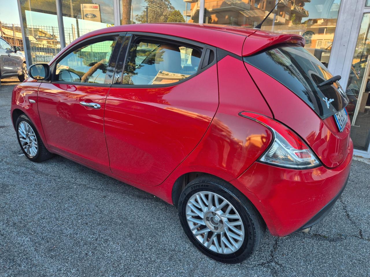 Lancia Ypsilon 1.2 69 CV 5 porte GPL Ecochic Gold