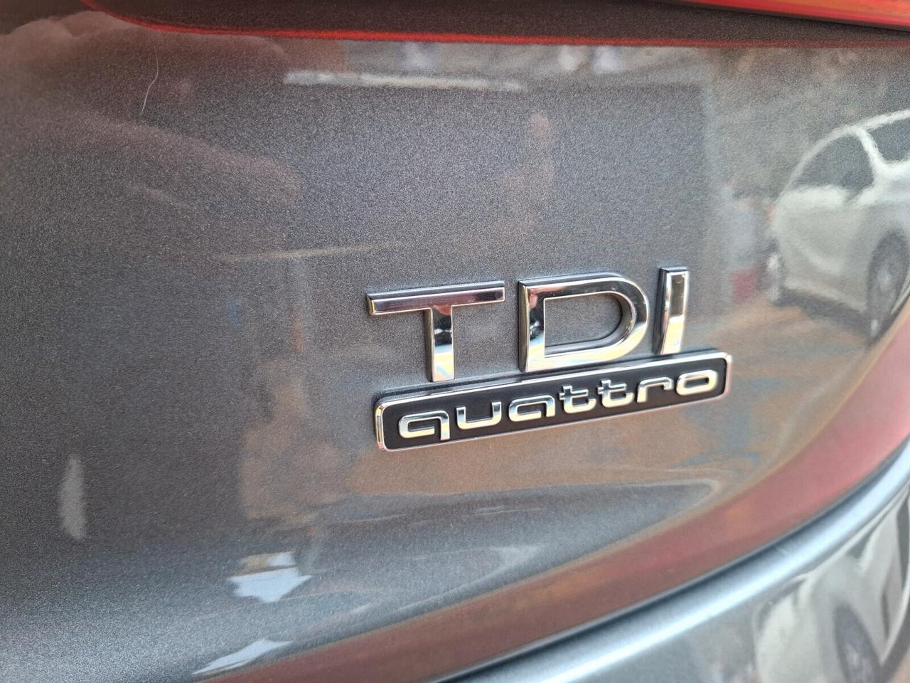 Audi Q3 2.0 TDI 150 CV S tronic Business full optional