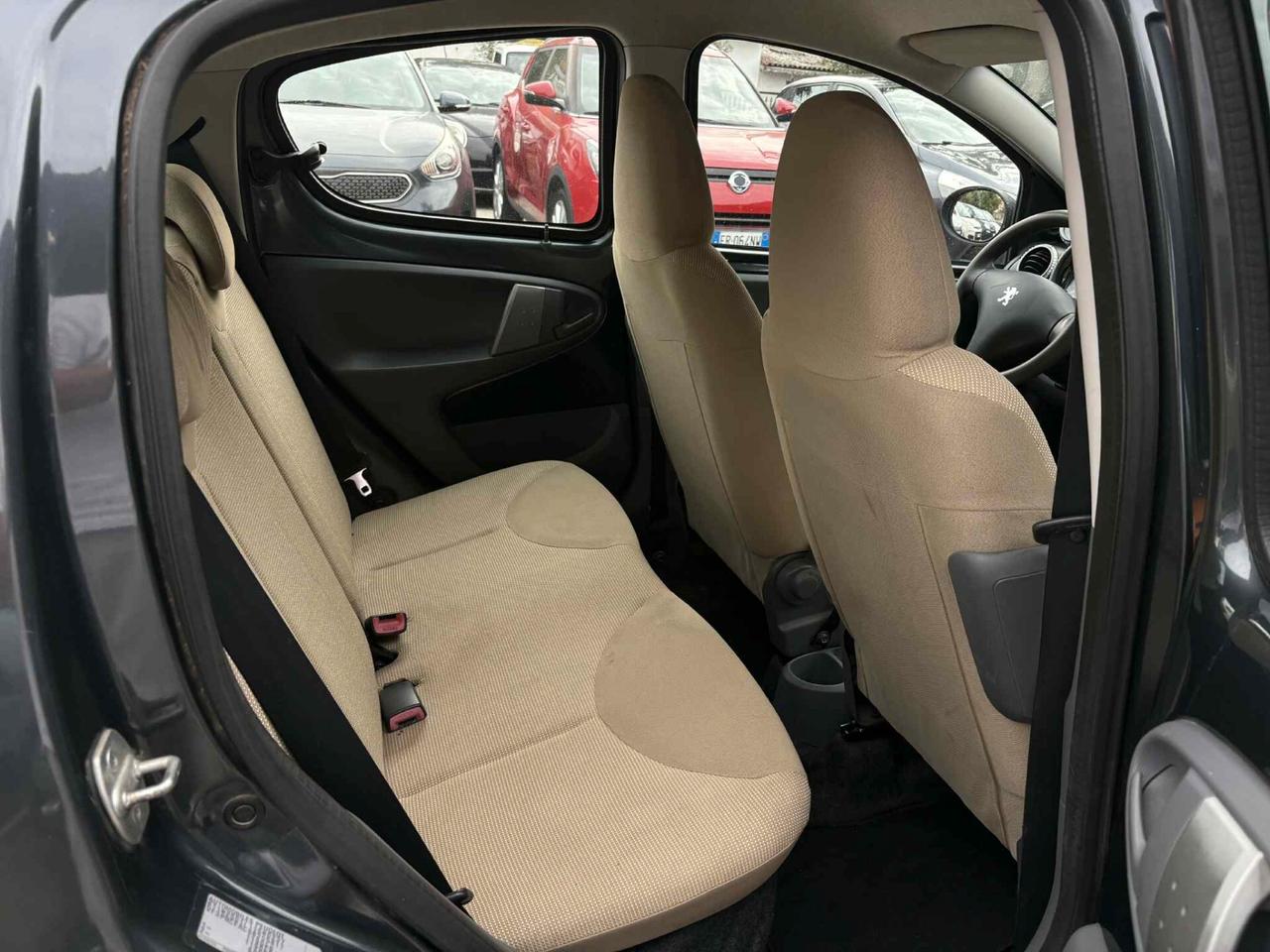 Peugeot 107 1.0 68CV 5p. Urban Move