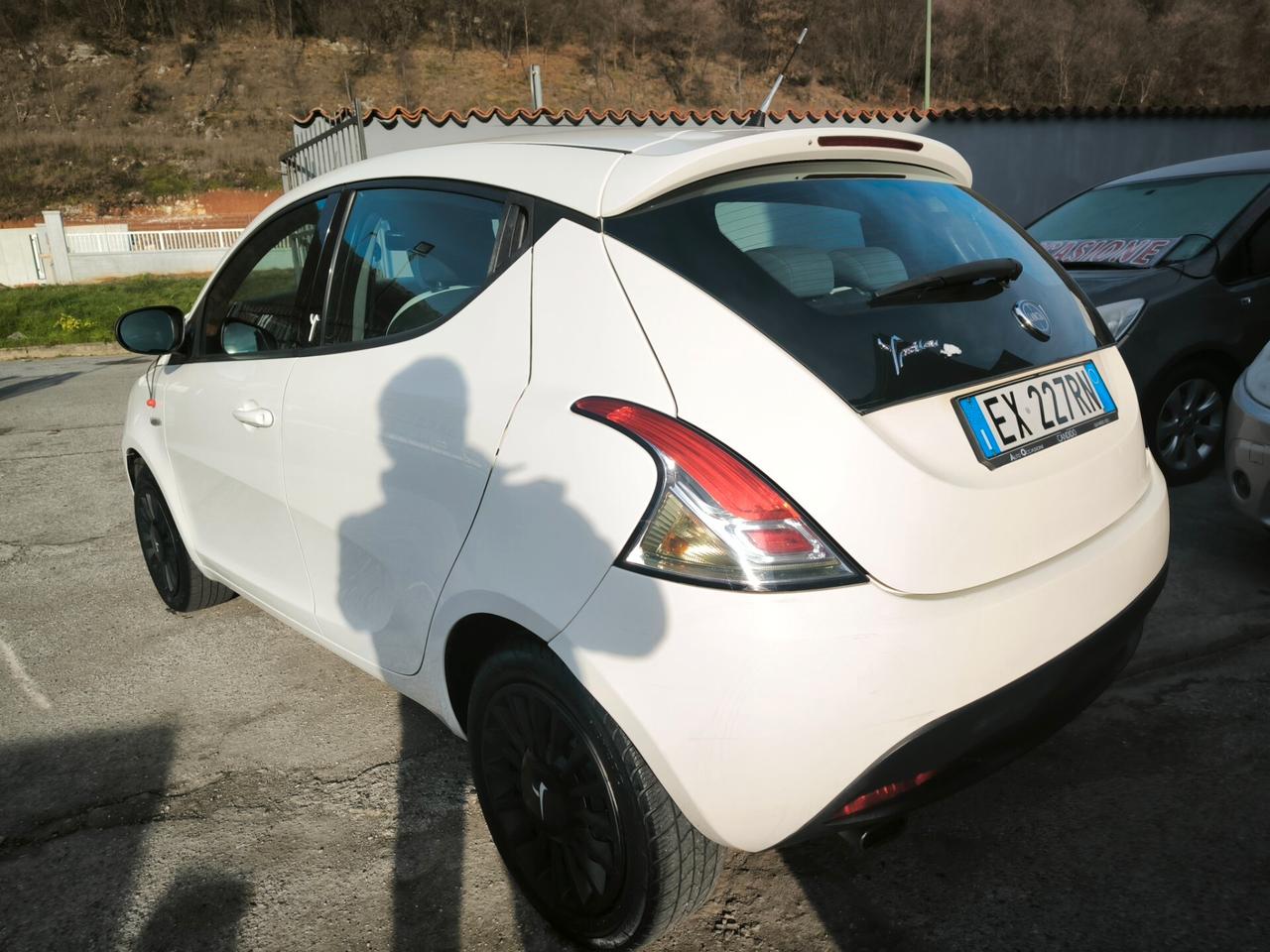 Lancia Ypsilon 1.2 GPL Ecochic Elefantino