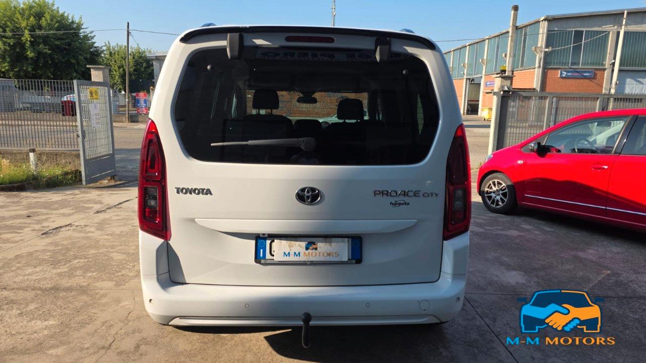 TOYOTA Proace City Verso 1.2P 110cv S&S L1 D Lounge
