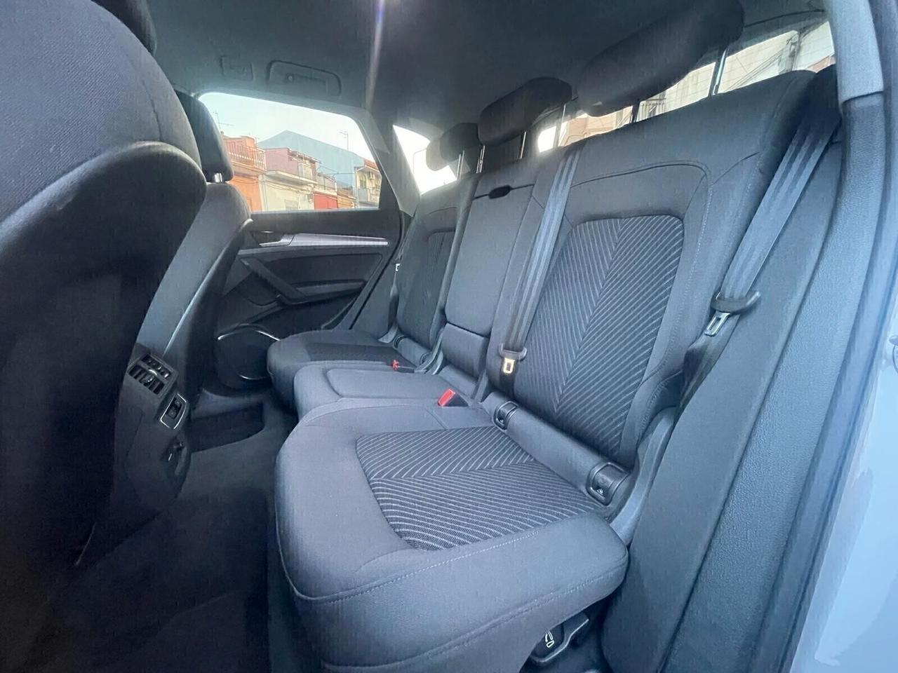 Audi Q5 35 TDI S tronic Mild HybridBusiness Advanced