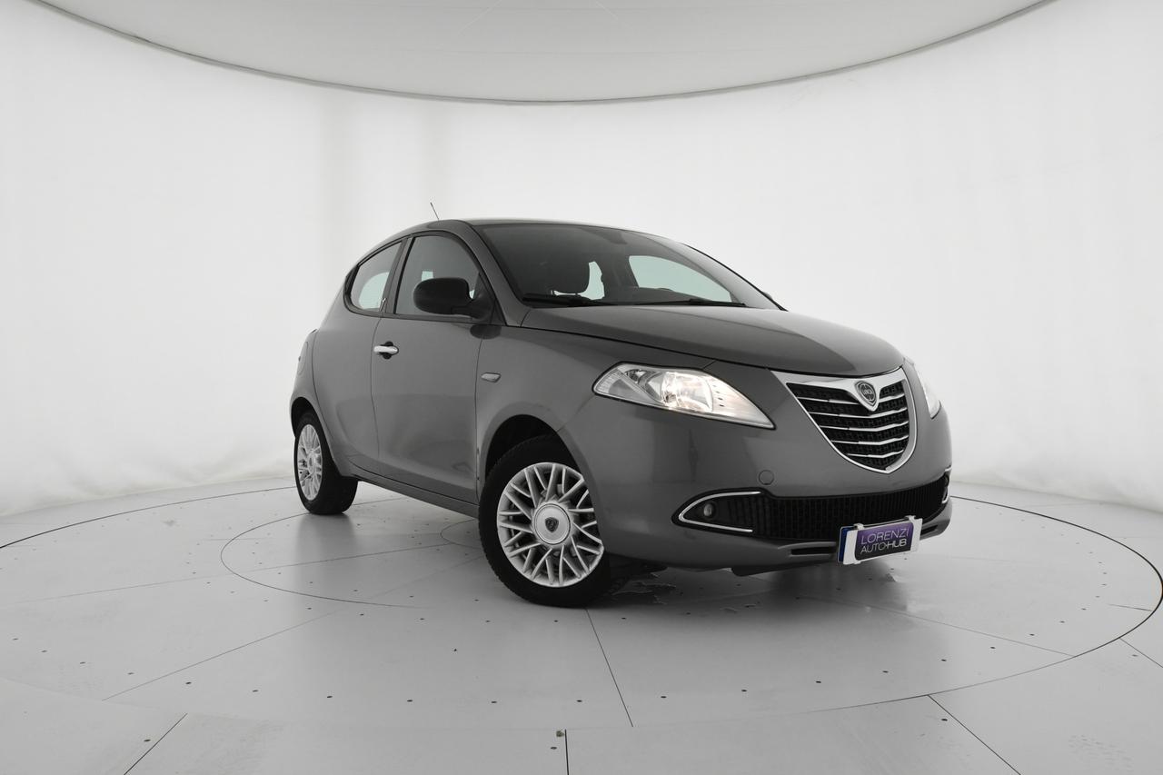 LANCIA Ypsilon 1.2 8v Silver c/clima 69cv NEOPATENTATI+ALCANTARA