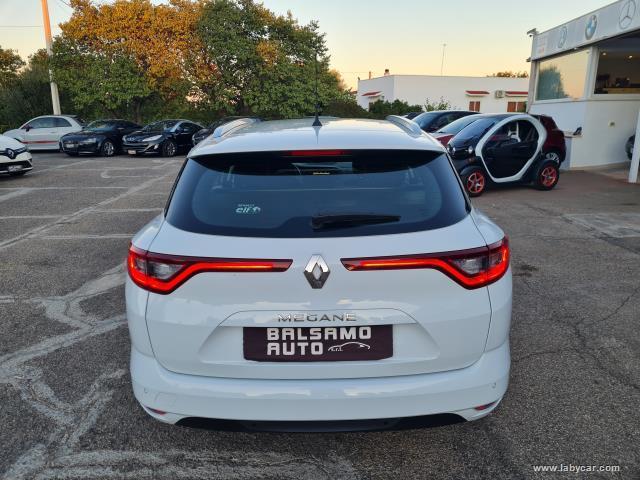 RENAULT Mégane Sporter dCi 8V 110CV EDC