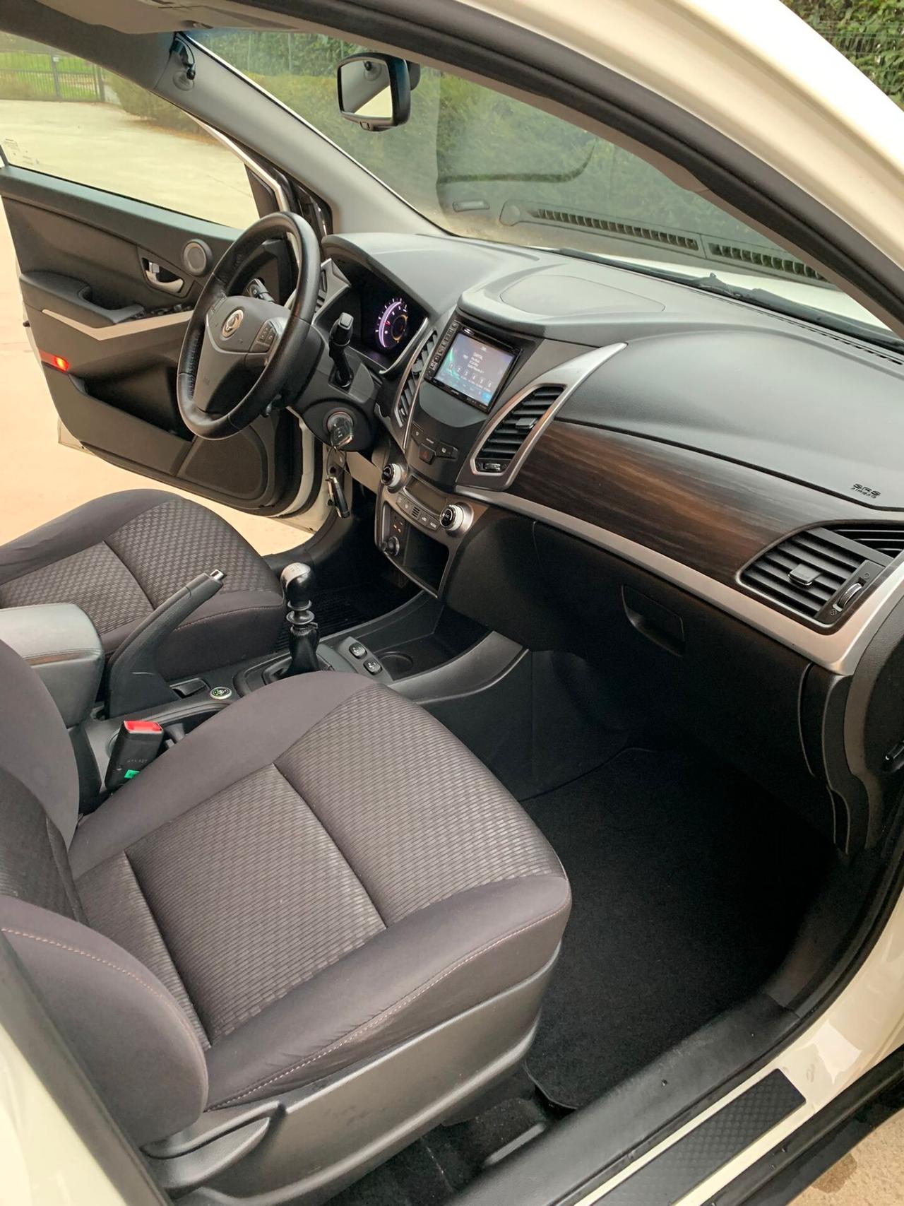 Ssangyong Korando 2.0 AWD MT GPL Plus