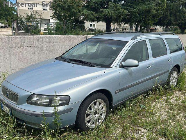 VOLVO V70 V70 II 2000 2.4 d5 Optima tg. CE107WR