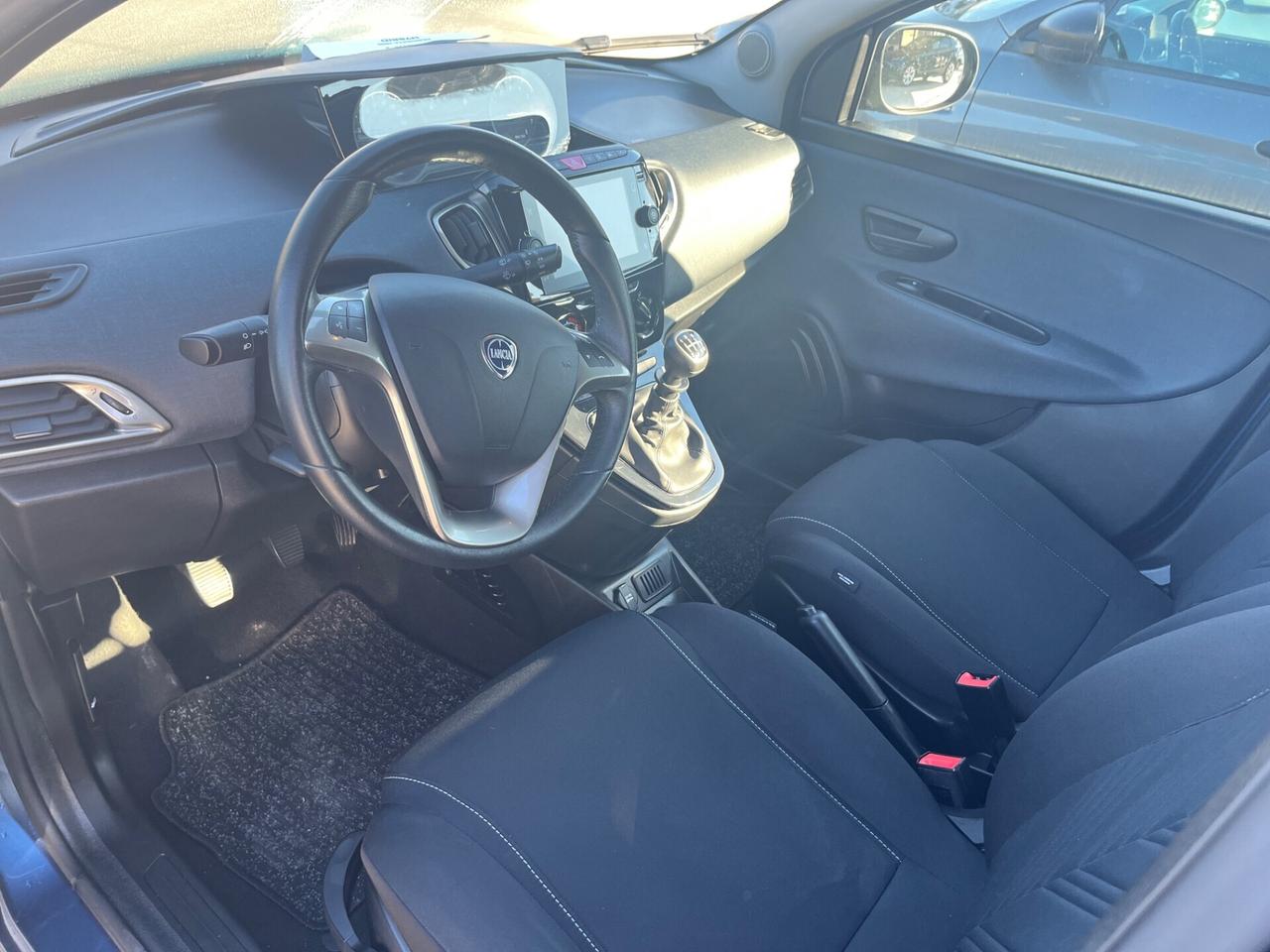 Lancia Ypsilon 1.0 FireFly 5 porte S&S Hybrid Gold Plus