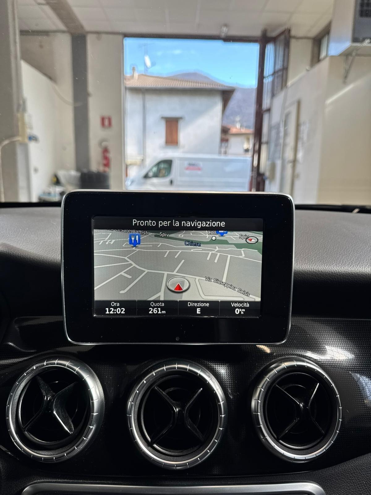 Mercedes-benz CLA 200 d Premium