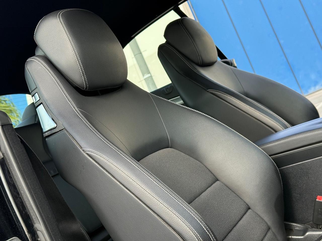 Mercedes-benz E 220 Cabrio-NAVI-AUTOMATICO-PERMUTABILE-.