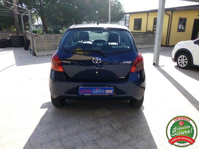 TOYOTA Yaris 1.3 5 porte Sol