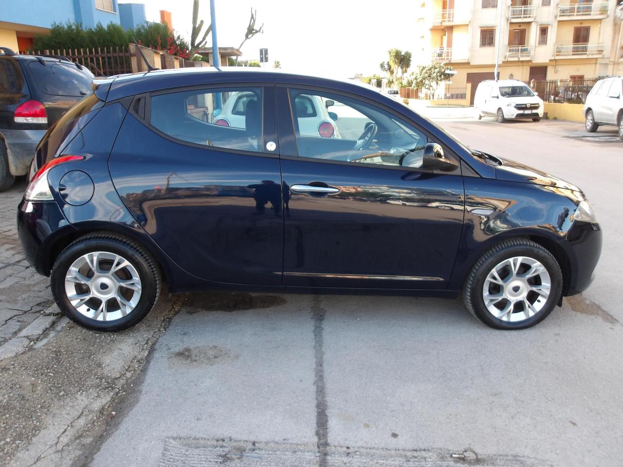 Lancia Ypsilon 5 Porte Ypsilon 1.2 Elefantino Blur 69cv