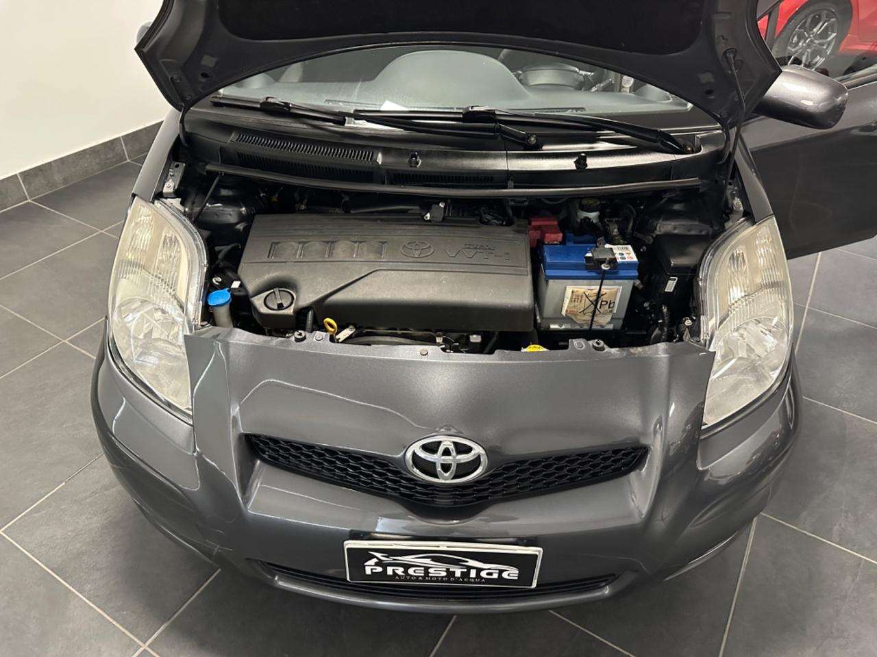 TOYOTA YARIS 1.3 AUTOMATICA NEOPATENTATI GARANZIA