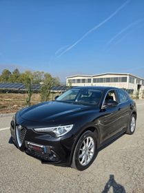 Alfa Romeo Stelvio q4 executive